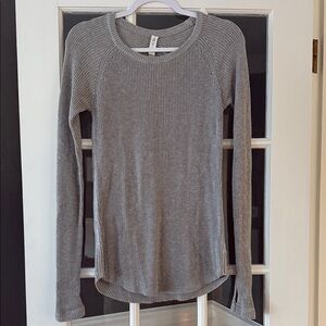 Lululemon Gray Ribbed Knit Women's Top/lightweight sweater
